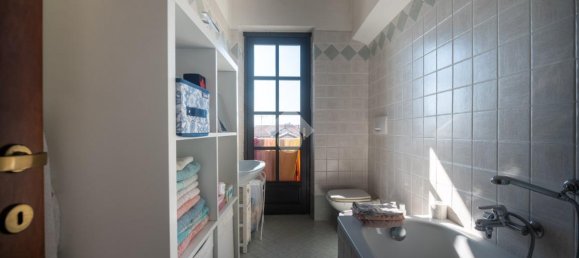 4-salle Appartement à Busca, Italy No. 21829 16