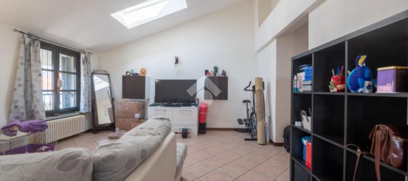 4-salle Appartement à Busca, Italy No. 21829 8