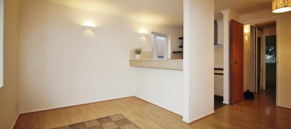 1 bedroom Apartment in Wanstead, United Kingdom No. 4628 2
