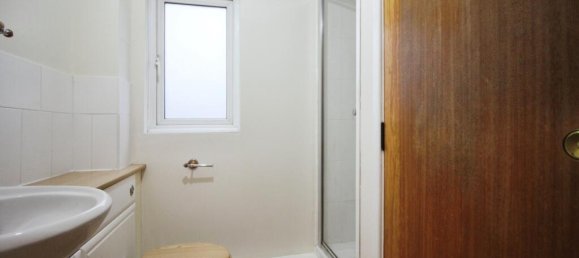 1 bedroom Apartment in Wanstead, United Kingdom No. 4628 9