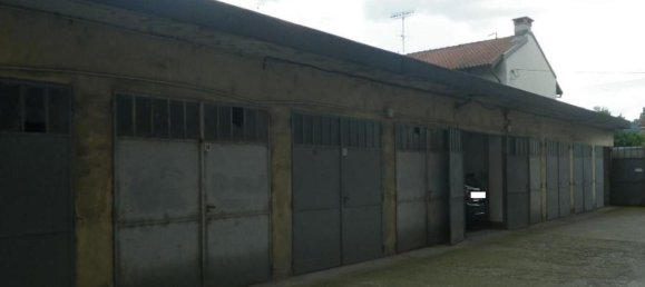 3-salle Appartement à Chivasso, Italy No. 214715 3