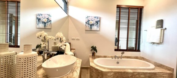 3 bedrooms Villa in Bang Tao, Thailand No. 6039 9