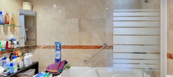 Apartamento T3 em Marbella, Spain N.º 66837 47