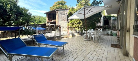 4 bedrooms House in Verona, Italy No. 370400 2