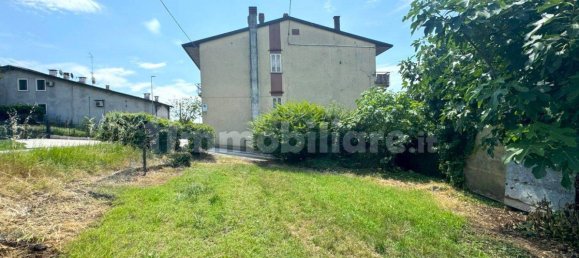 4 bedrooms House in Verona, Italy No. 370400 13