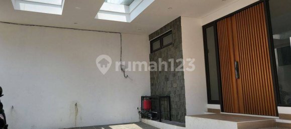 3 bedrooms House in Kebon Jeruk, Indonesia No. 1350 4