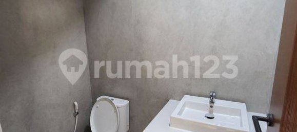 3 bedrooms House in Kebon Jeruk, Indonesia No. 1350 49