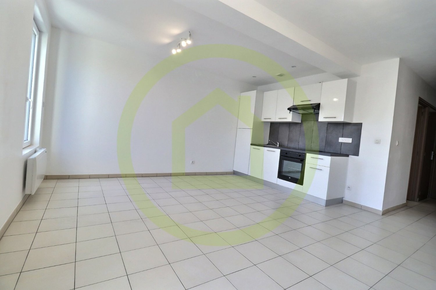  بناية في Anzin, France 380متر مربع رقم 53112