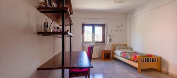 4 rooms Apartment in L'Aquila, Italy No. 15083 8