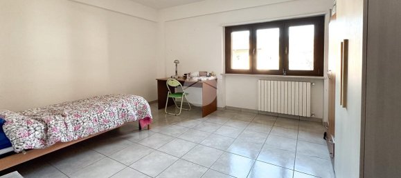 4 rooms Apartment in L'Aquila, Italy No. 15083 17
