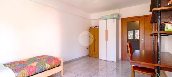 4 rooms Apartment in L'Aquila, Italy No. 15083 9