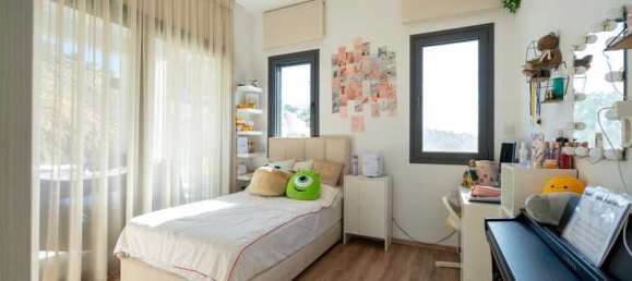 5 bedrooms Villa in Germasogeia, Cyprus No. 17687 14