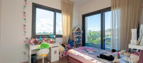 5 bedrooms Villa in Germasogeia, Cyprus No. 17687 13