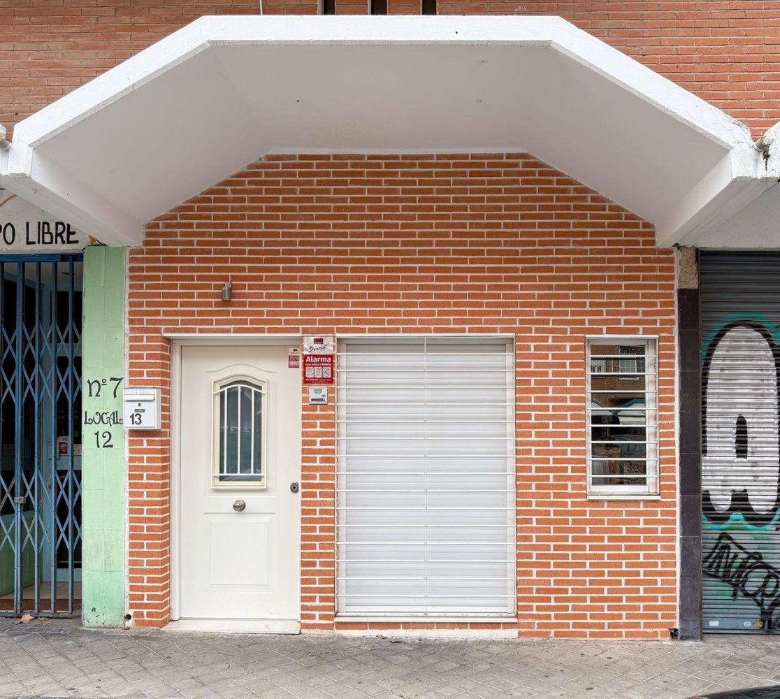 Propriété commerciale à Madrid, Spain 61m² No. 116515