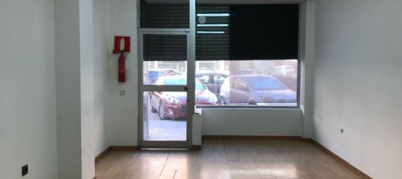 Propriété commerciale à Madrid, Spain 61m² No. 116515 4