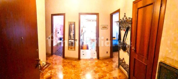 1 bedroom Apartment in Milan, Italy No. 374350 8