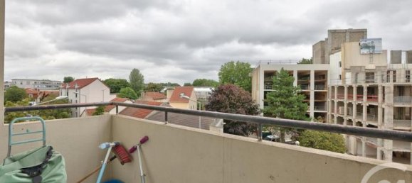 3 Schlafzimmer Wohnung in La Courneuve, France, Nr. 313689 15