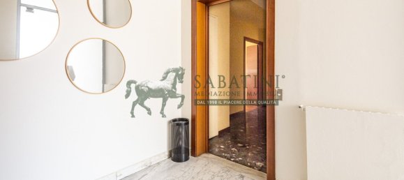 4 bedrooms Apartment in Milan, Italy No. 291808 13