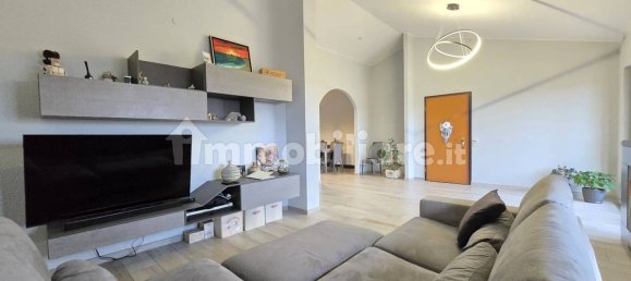 Квартира с 2 спальнями в Пиццигеттоне, Италия № 167536 3