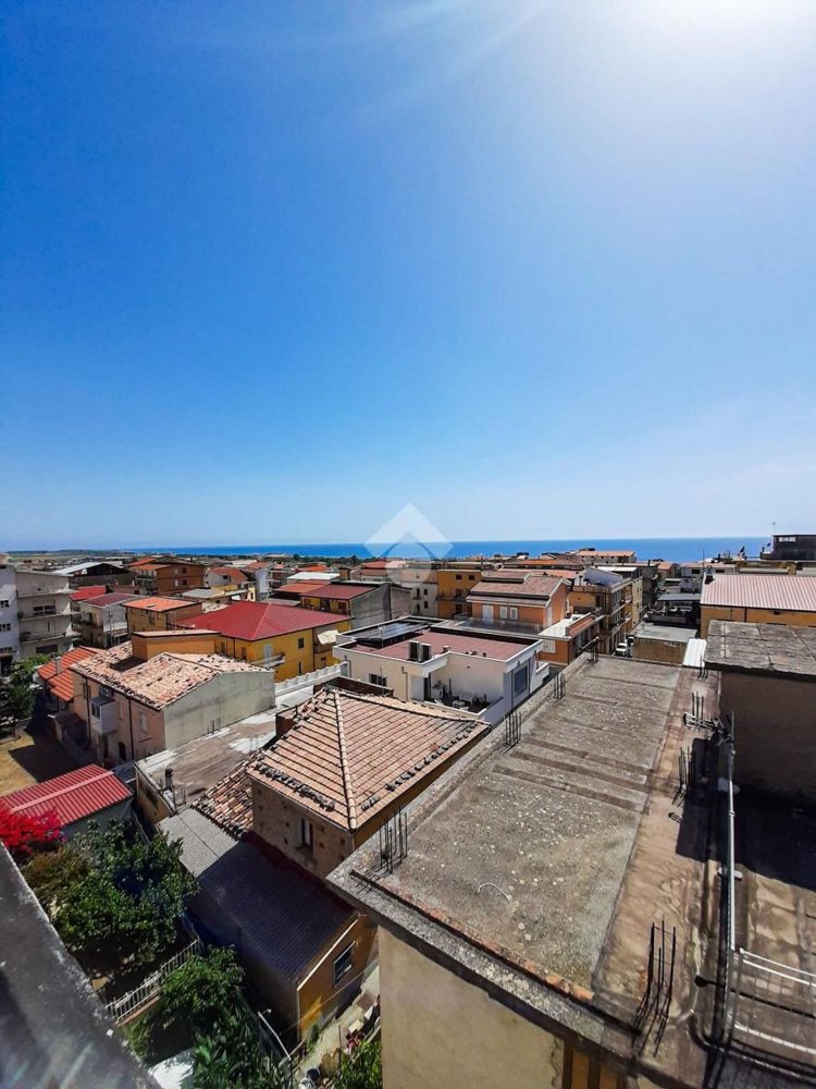 Apartamento de 2 habitaciónes en Amantea, Italy No. 89906