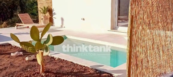 2 bedrooms House in Noto, Italy No. 323312 2