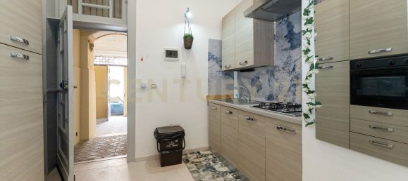 3 Schlafzimmer Wohnung in Catania, Italy, Nr. 317659 3