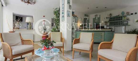 18 bedrooms Hotel in Forte dei Marmi, Italy No. 210031 7