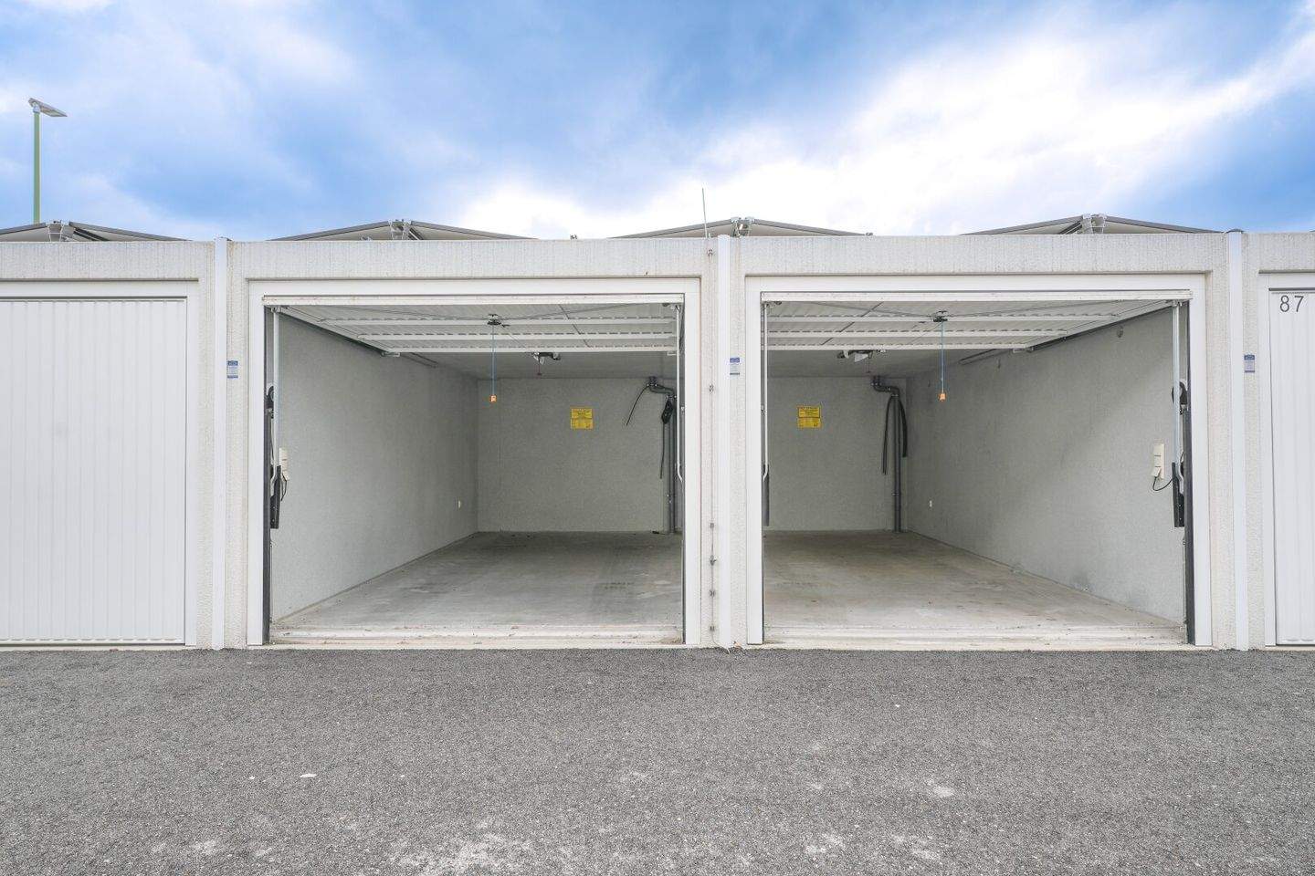 33m² Garage in Wels, Austria No. 248082