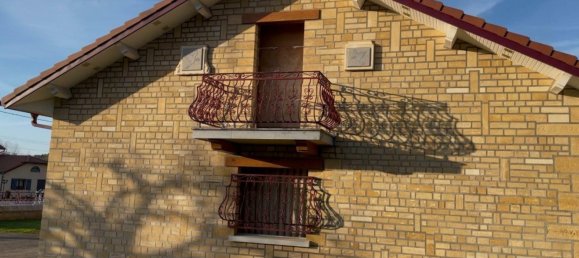 4 bedrooms Villa in Villette, France No. 152184 3