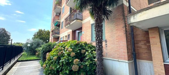 2 bedrooms Apartment in Pioltello, Italy No. 378542 4