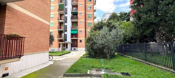 2 bedrooms Apartment in Pioltello, Italy No. 378542 3