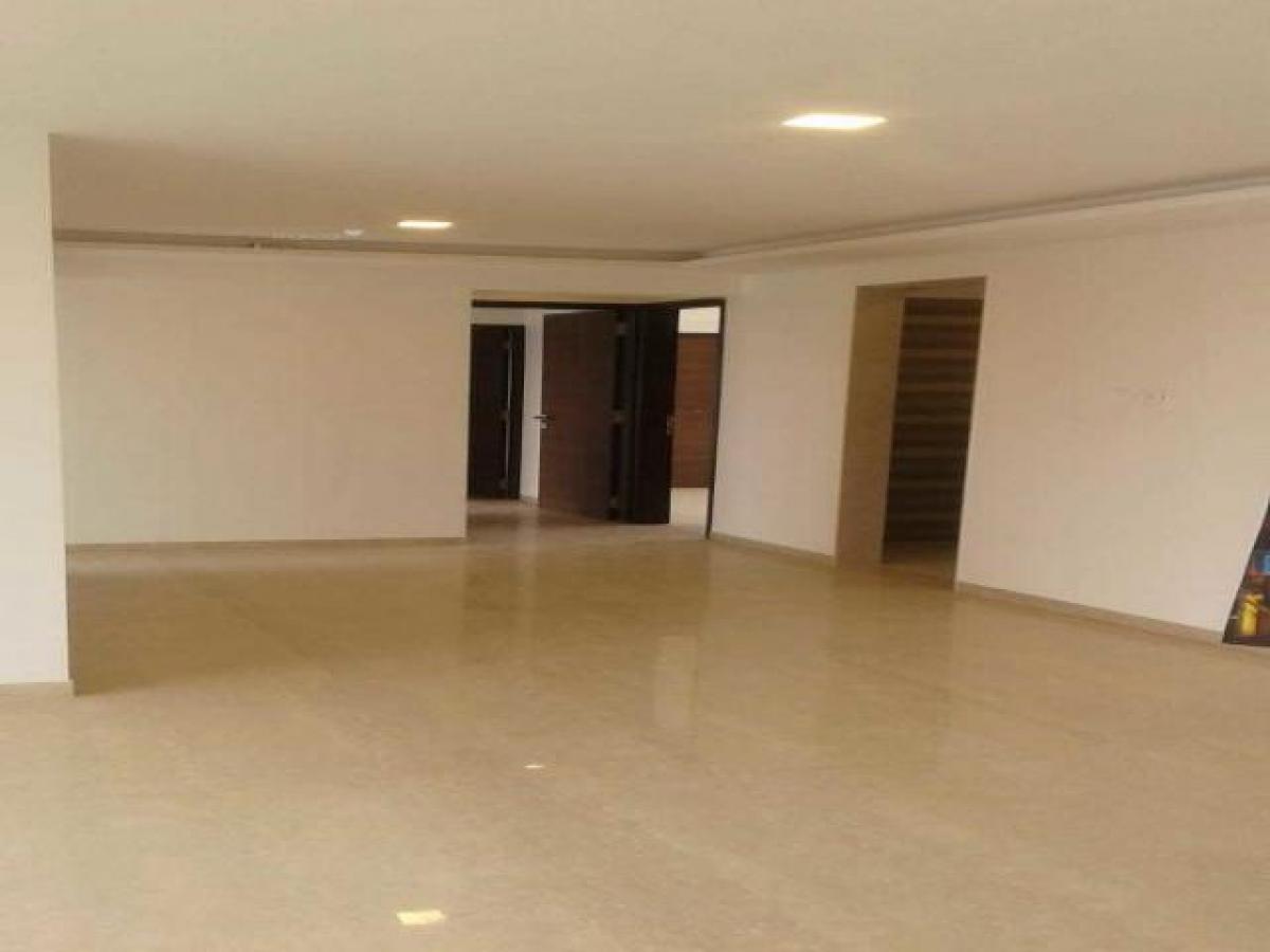 2 bedrooms House in Mumbai, India No. 10221