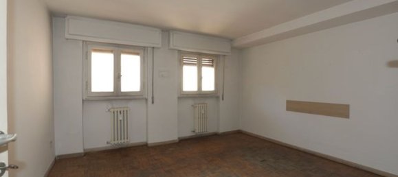 52m² Office in Florence, Italy No. 100355 4