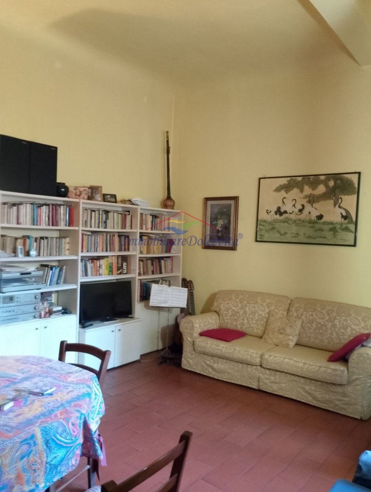 3 rooms Apartment in Florence, Italy No. 271675