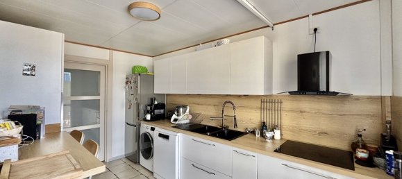 Apartamento de 3 dormitorios en Valence, France No. 341142 2