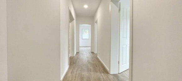 Квартира с 3 комнатами в Зегеберг, Германия № 272414 10