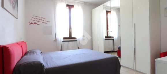 Villa de 3 dormitorios en Porto Mantovano, Italy No. 329571 2