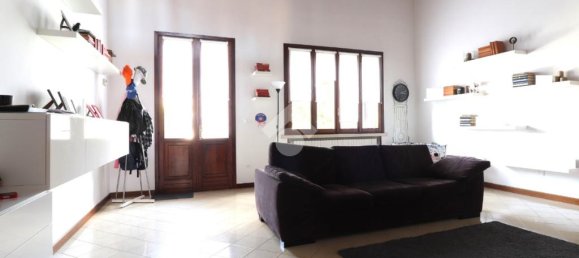 Villa de 3 dormitorios en Porto Mantovano, Italy No. 329571 10