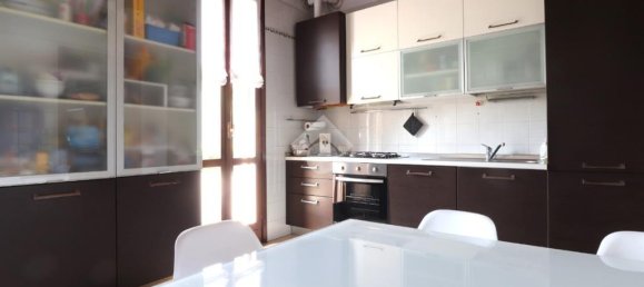 Villa de 3 dormitorios en Porto Mantovano, Italy No. 329571 8