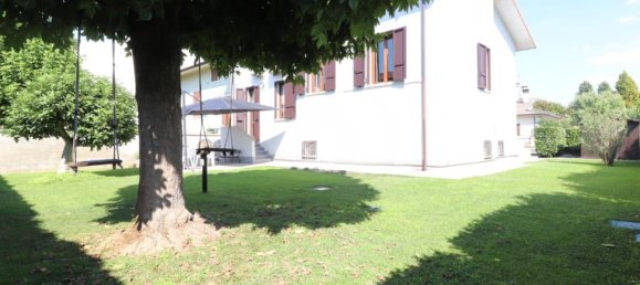 Villa de 3 dormitorios en Porto Mantovano, Italy No. 329571 3