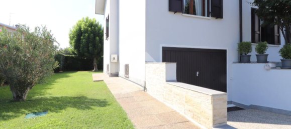 Villa de 3 dormitorios en Porto Mantovano, Italy No. 329571 31