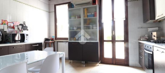 Villa de 3 dormitorios en Porto Mantovano, Italy No. 329571 6