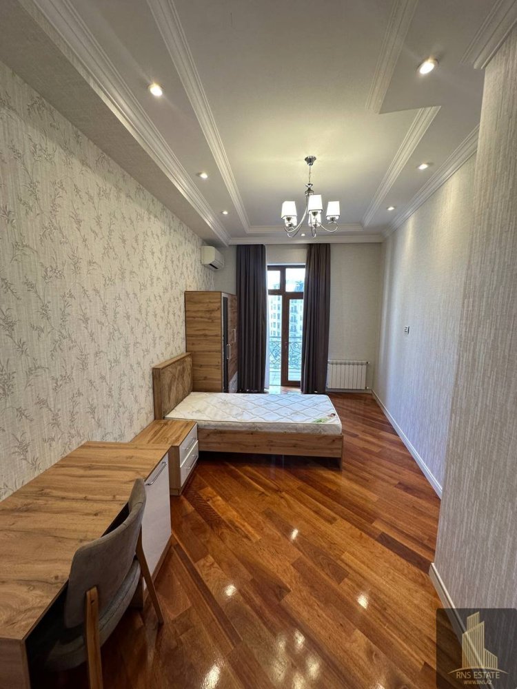 Квартира с 3 спальнями в Хатаинский район, Азербайджан № 1359