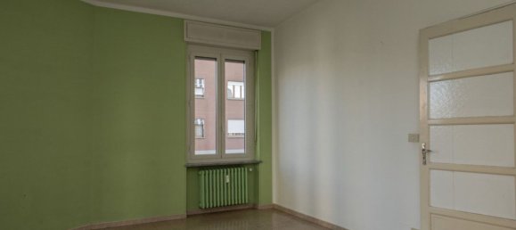 3 rooms Apartment in Turin, Italy No. 211125 8
