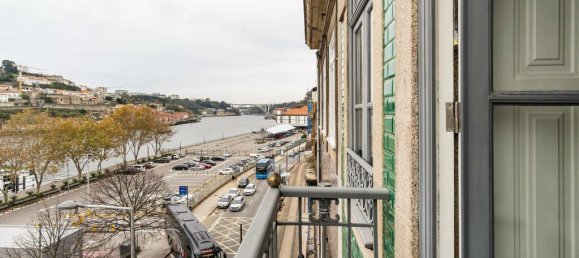 4 bedrooms Villa in Porto, Portugal No. 124710 20