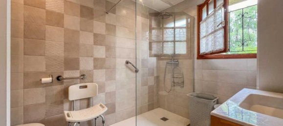 4 bedrooms House in Cherisy, France No. 233498 8