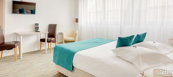 Estudio en Dunkerque, France No. 93179 7