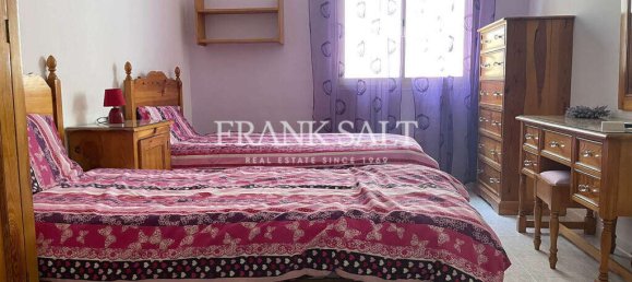 3 bedrooms Villa in Pembroke, Malta No. 7363 8