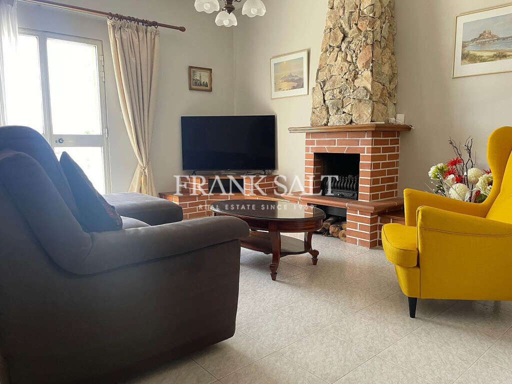 3 bedrooms Villa in Pembroke, Malta No. 7363