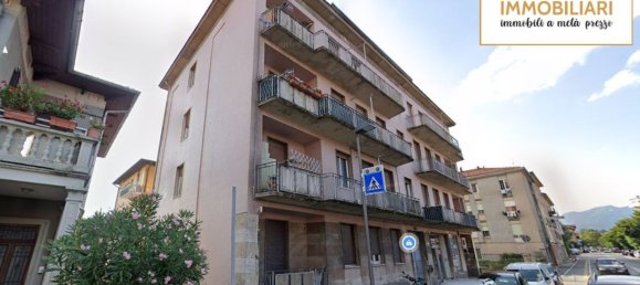 Квартира с 2 комнатами в Варесе, Италия № 11284 19